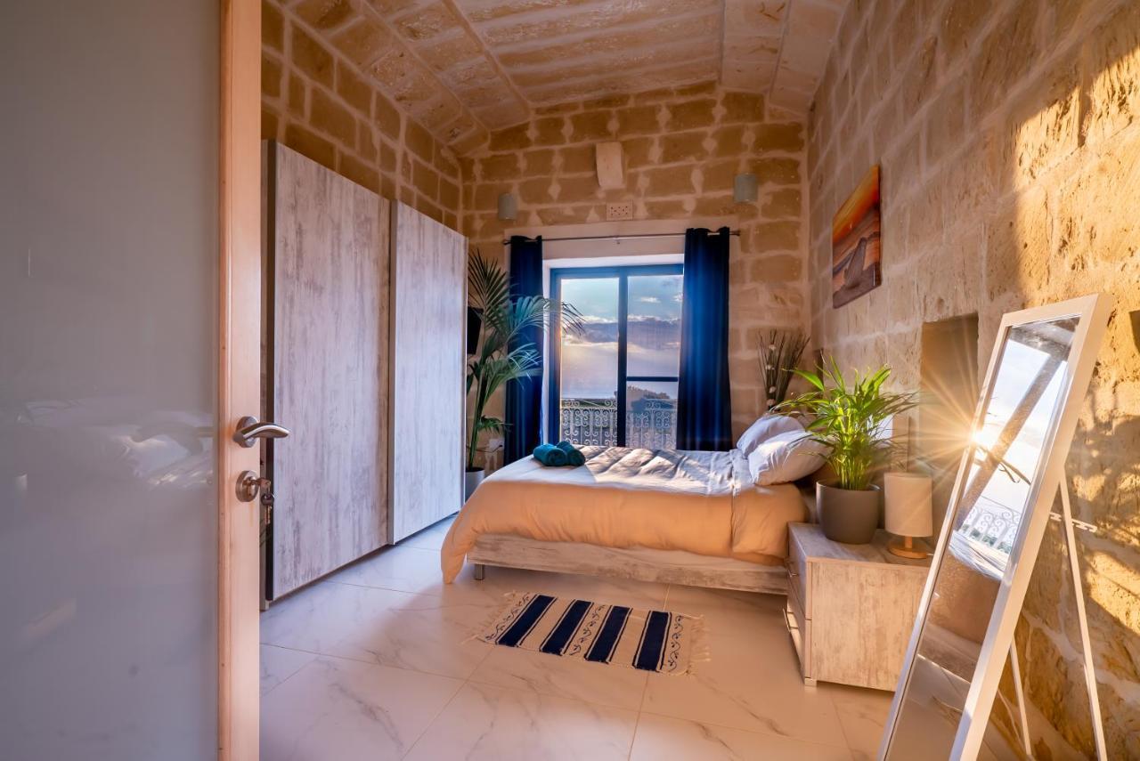 Fiftyfour West Boutique Living Bed & Breakfast Gharb  Exterior photo