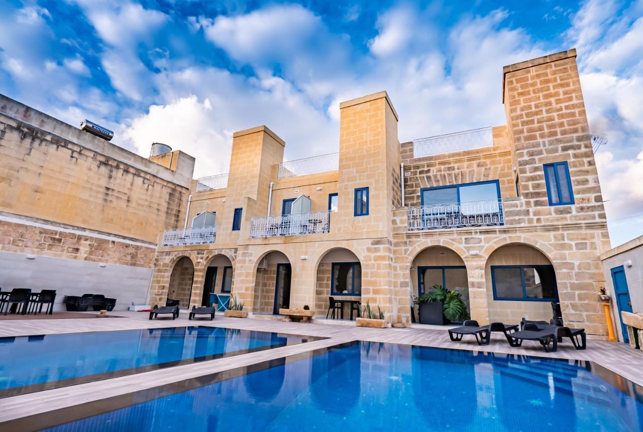 Fiftyfour West Boutique Living Bed & Breakfast Gharb  Exterior photo