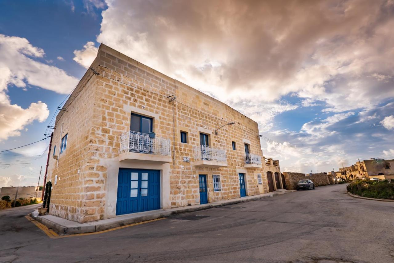 Fiftyfour West Boutique Living Bed & Breakfast Gharb  Exterior photo