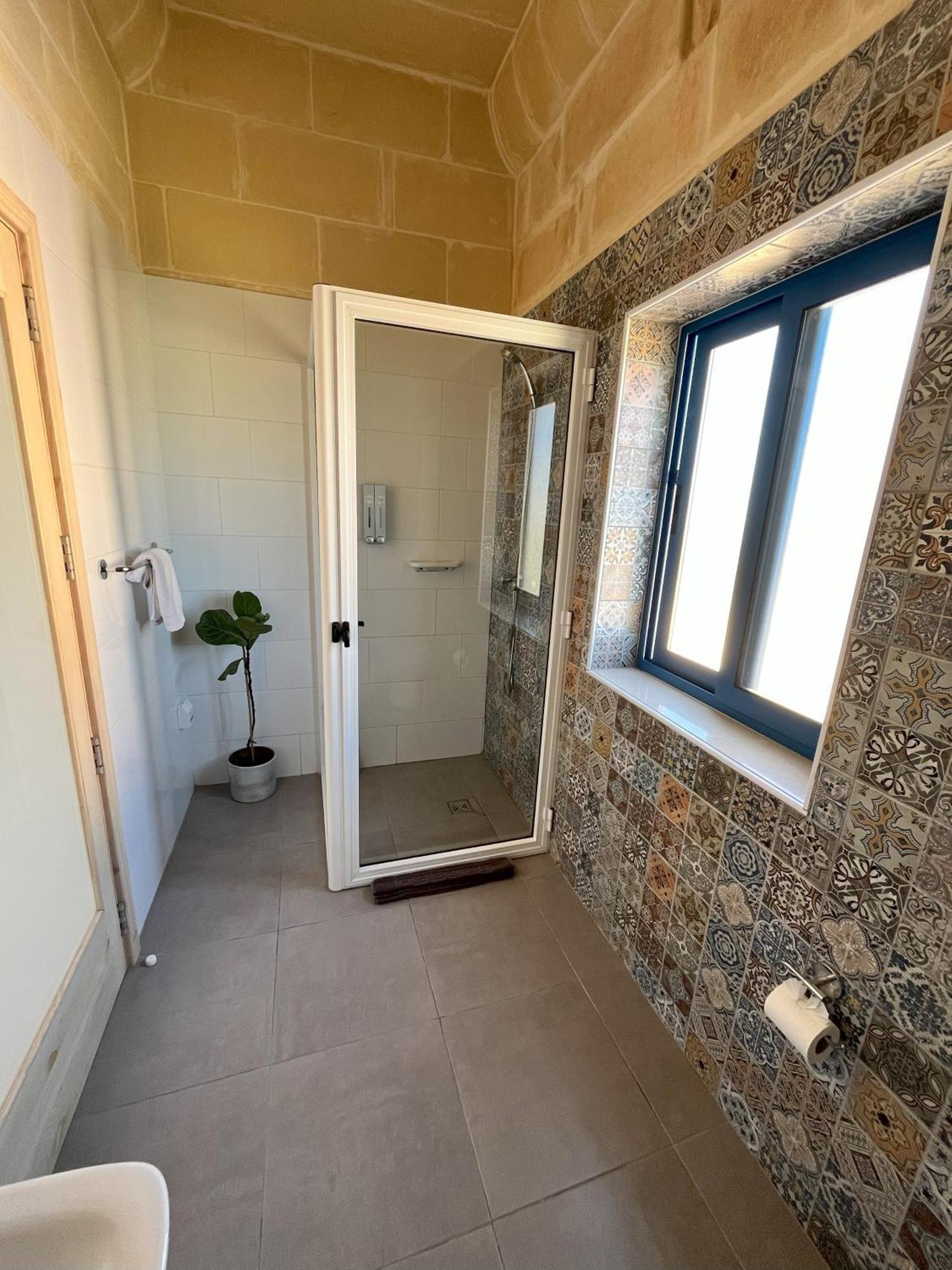Fiftyfour West Boutique Living Bed & Breakfast Gharb  Exterior photo