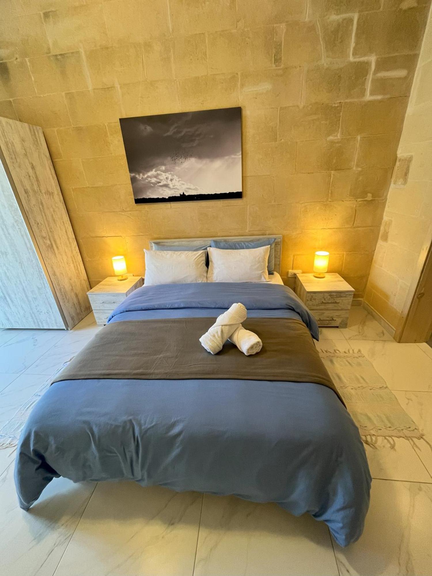 Fiftyfour West Boutique Living Bed & Breakfast Gharb  Exterior photo